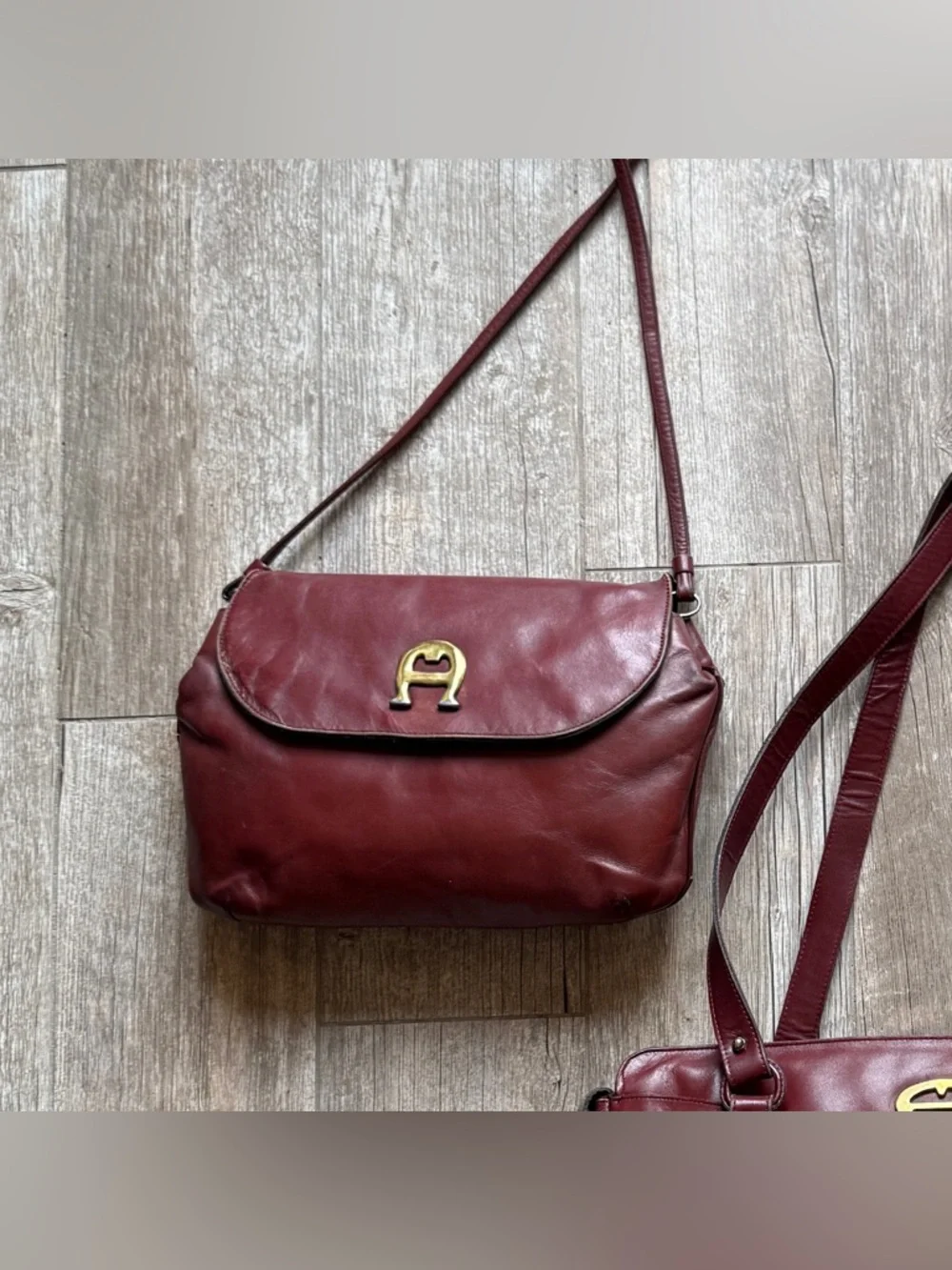 VTG ETIENNE AIGNER 
3 Striking Bags
Collectors or Sellers
Work or Play - Picture 12 of 16